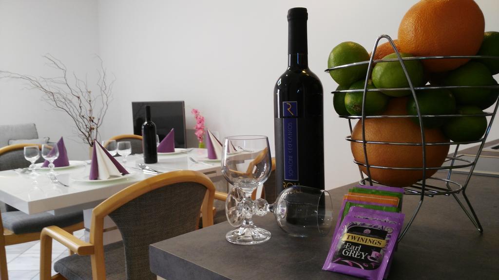 Fueredi Haz Apartman Apartment Sopron Bagian luar foto
